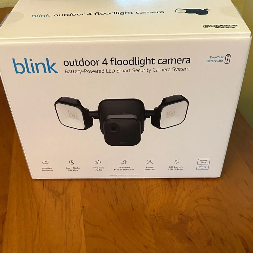 Blink Outdoor 4 Floodlight Camera - Black